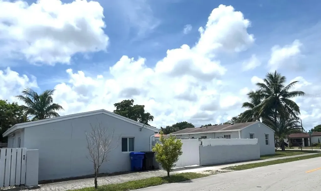 2402 Rodman Street Hollywood FL 33020