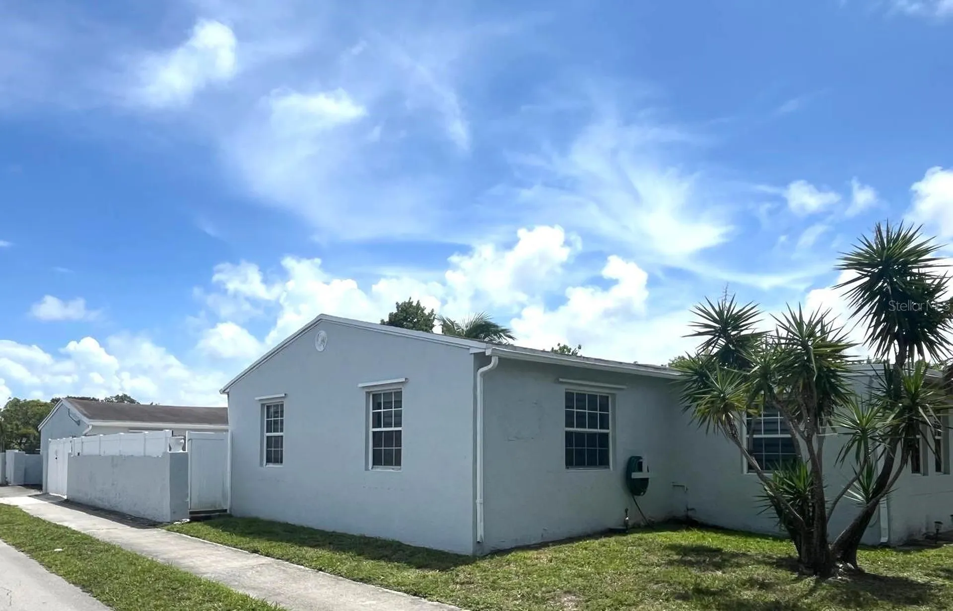 2402 Rodman Street Hollywood FL 33020