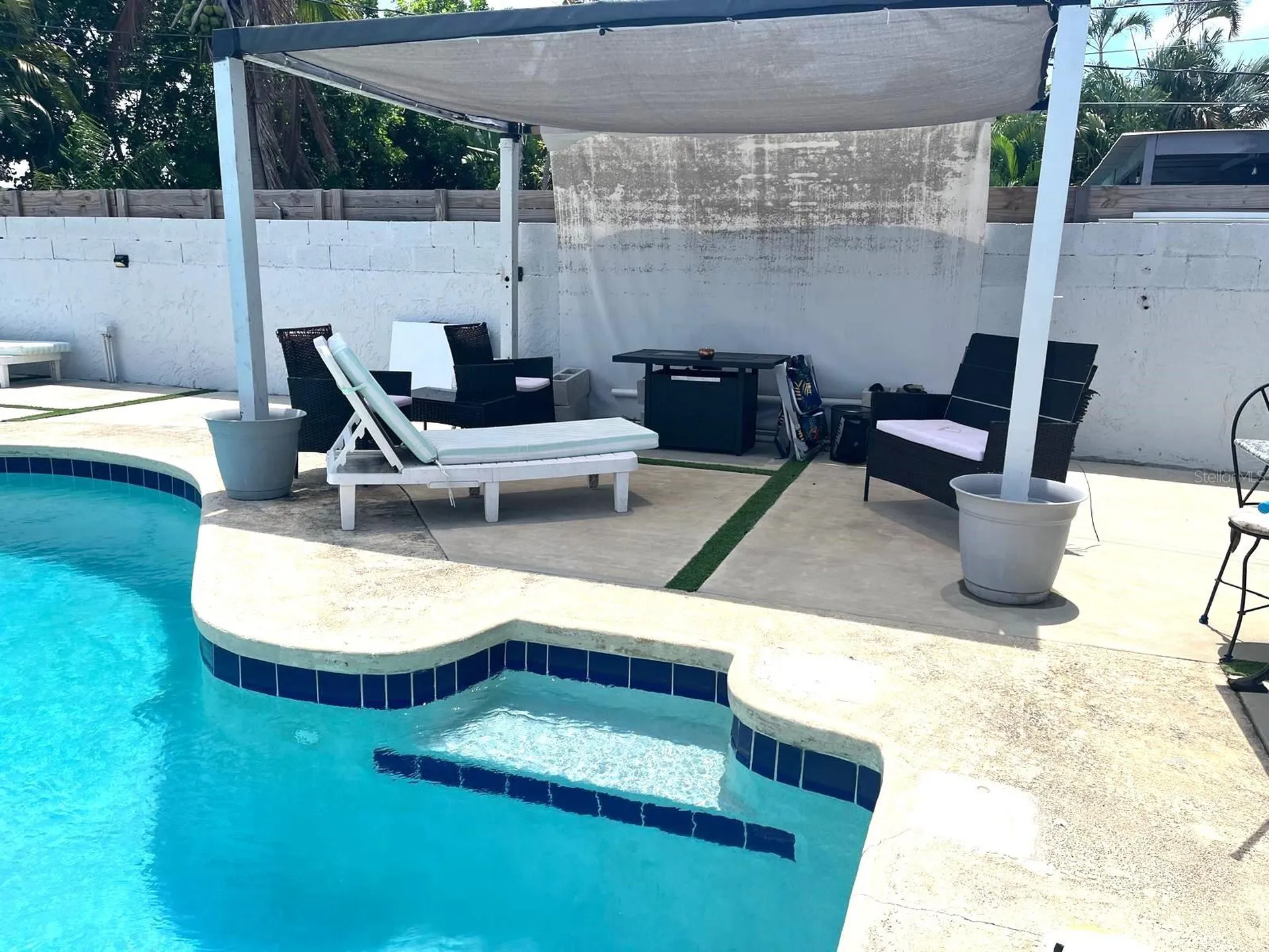 2402 Rodman Street Hollywood FL 33020
