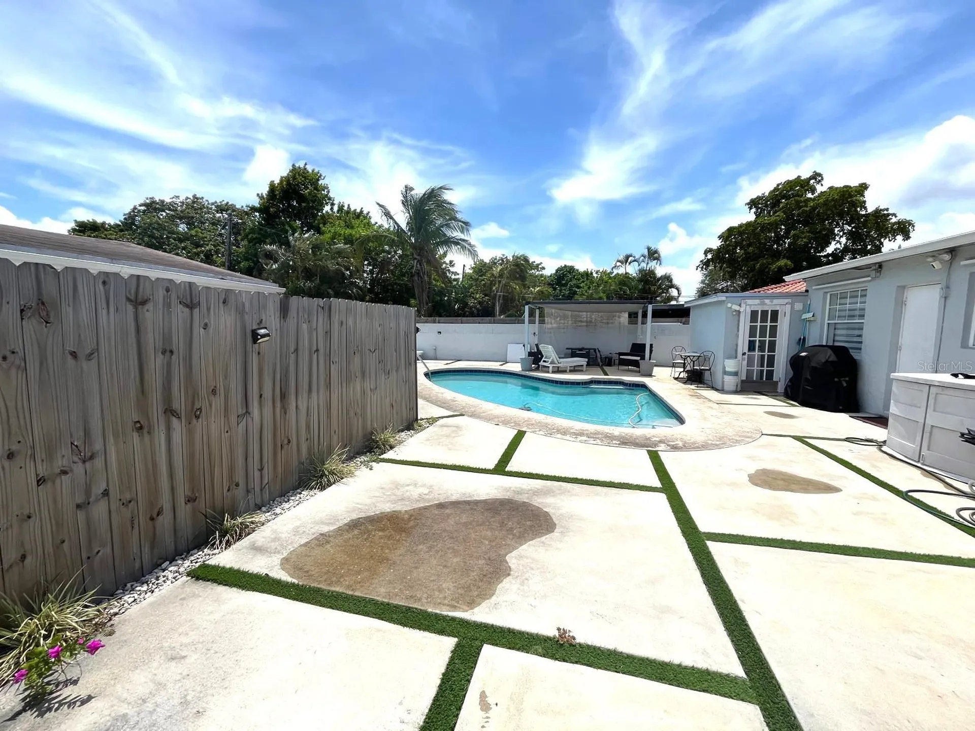 2402 Rodman Street Hollywood FL 33020