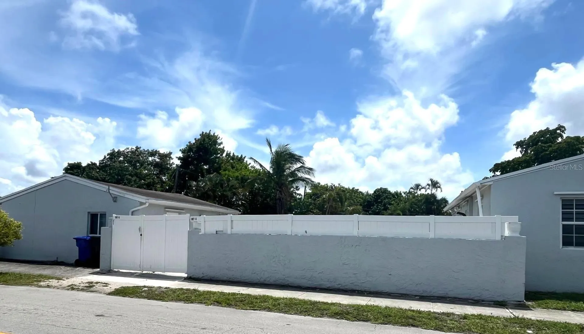 2402 Rodman Street Hollywood FL 33020