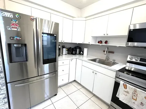 2402 Rodman Street Hollywood FL 33020
