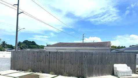 2402 Rodman Street Hollywood FL 33020