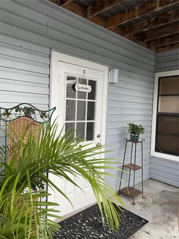 25 W College Avenue Ruskin FL 33570