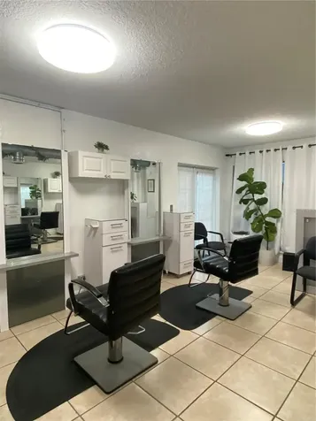 25 W College Avenue Ruskin FL 33570