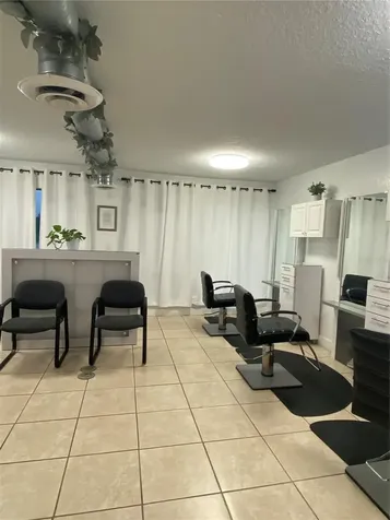 25 W College Avenue Ruskin FL 33570