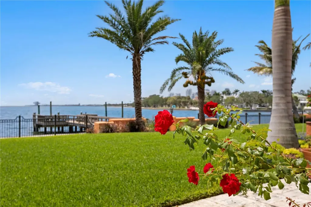 501 Brightwaters Boulevard NE St Petersburg FL 33704