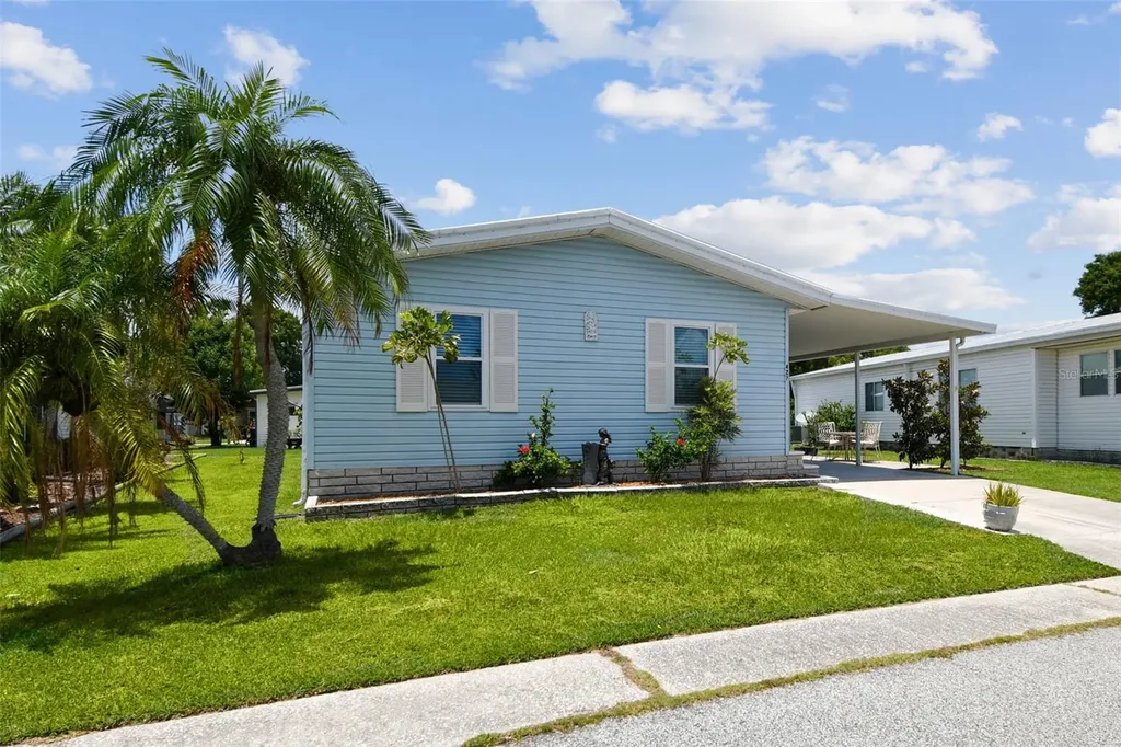 427 Pelican Drive S Oldsmar FL 34677