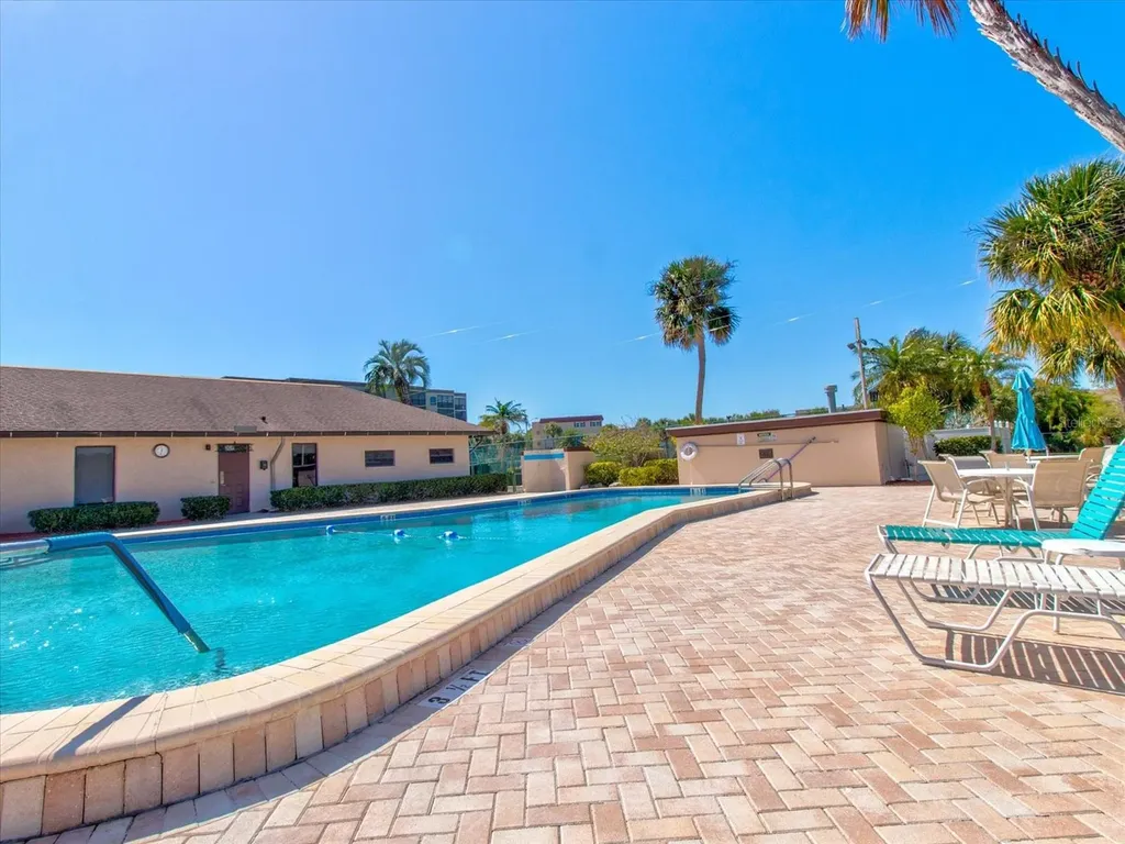 10037 62nd Terrace N St Petersburg FL 33708