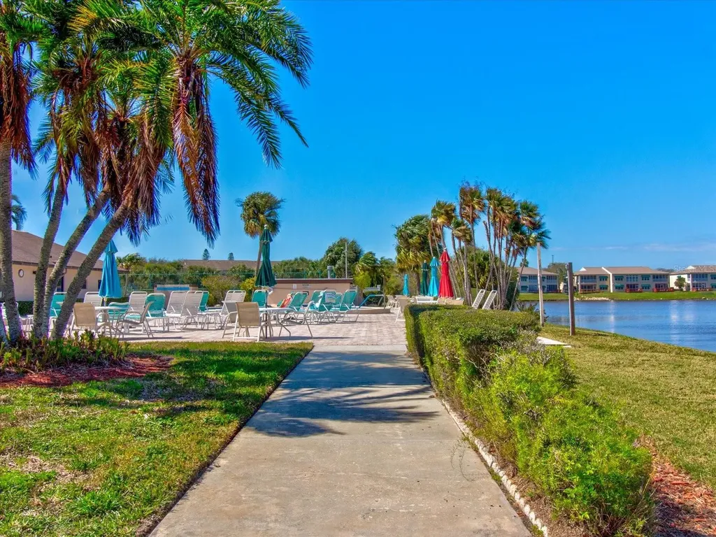 10037 62nd Terrace N St Petersburg FL 33708