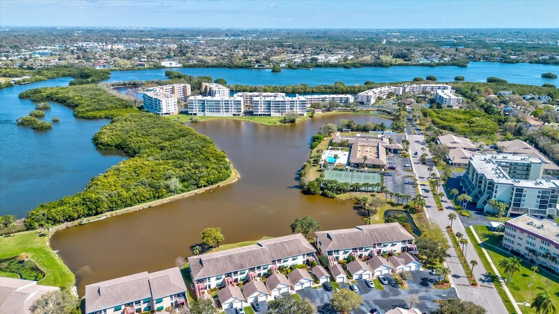 10037 62nd Terrace N St Petersburg FL 33708