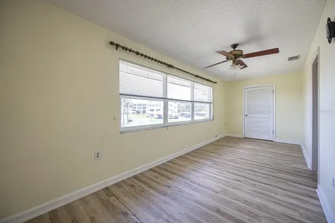 10037 62nd Terrace N St Petersburg FL 33708