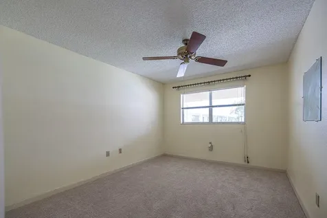 10037 62nd Terrace N St Petersburg FL 33708