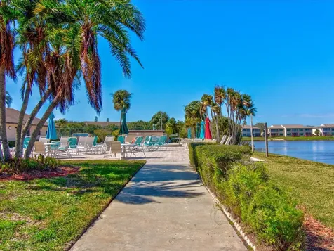 10037 62nd Terrace N St Petersburg FL 33708