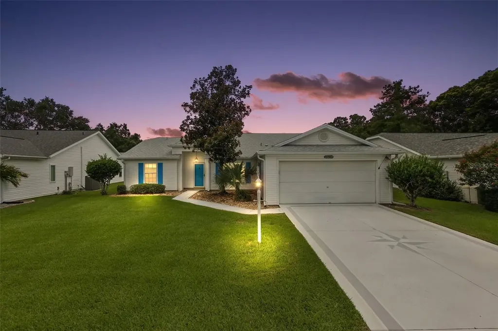 26034 Oakmount Drive Leesburg FL 34748