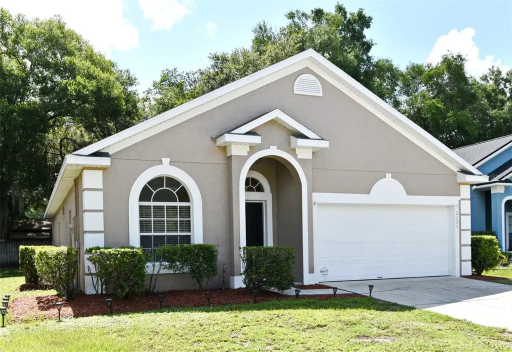 2131 Kaylas Court Orlando FL 32817