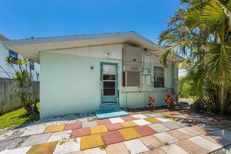411 Alamanda Road Anna Maria FL 34216