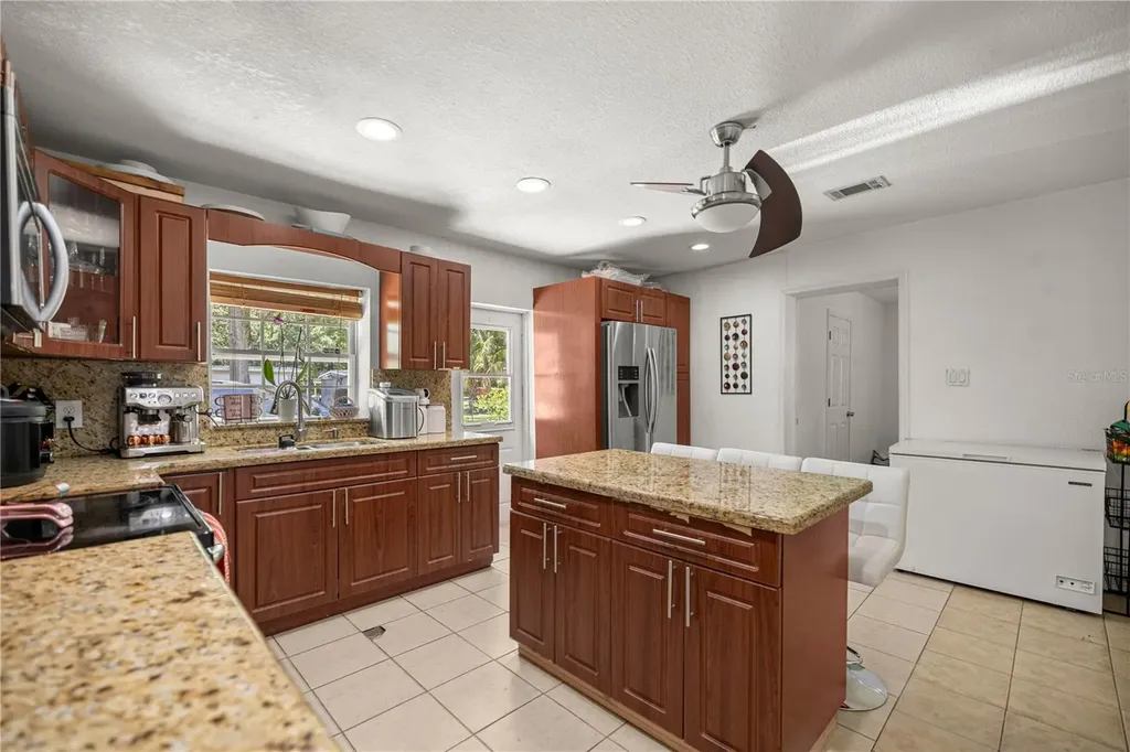 1143 NE 23rd Street Ocala FL 34470