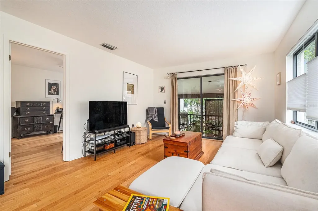2368 Flanders Way Safety Harbor FL 34695