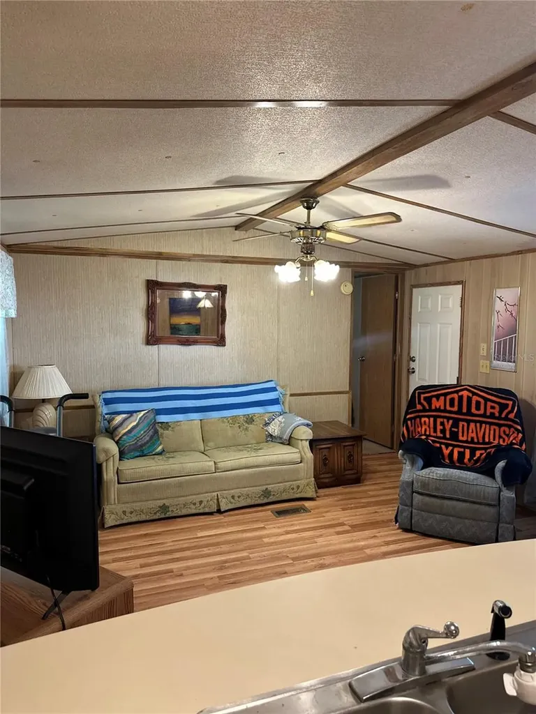 13059 NE 44th Lane Silver Springs FL 34488
