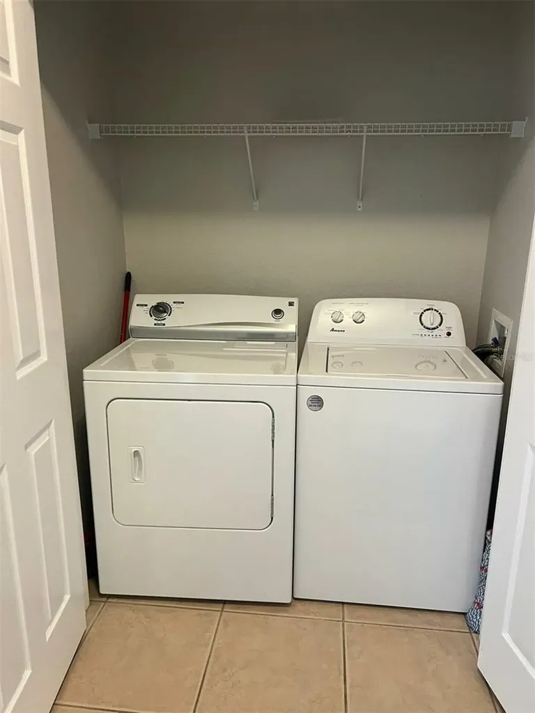 4862 Cayview Avenue Orlando FL 32819