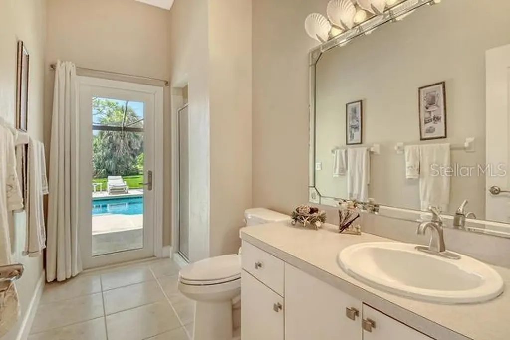 9477 Cedar Ridge Lane Sarasota FL 34238