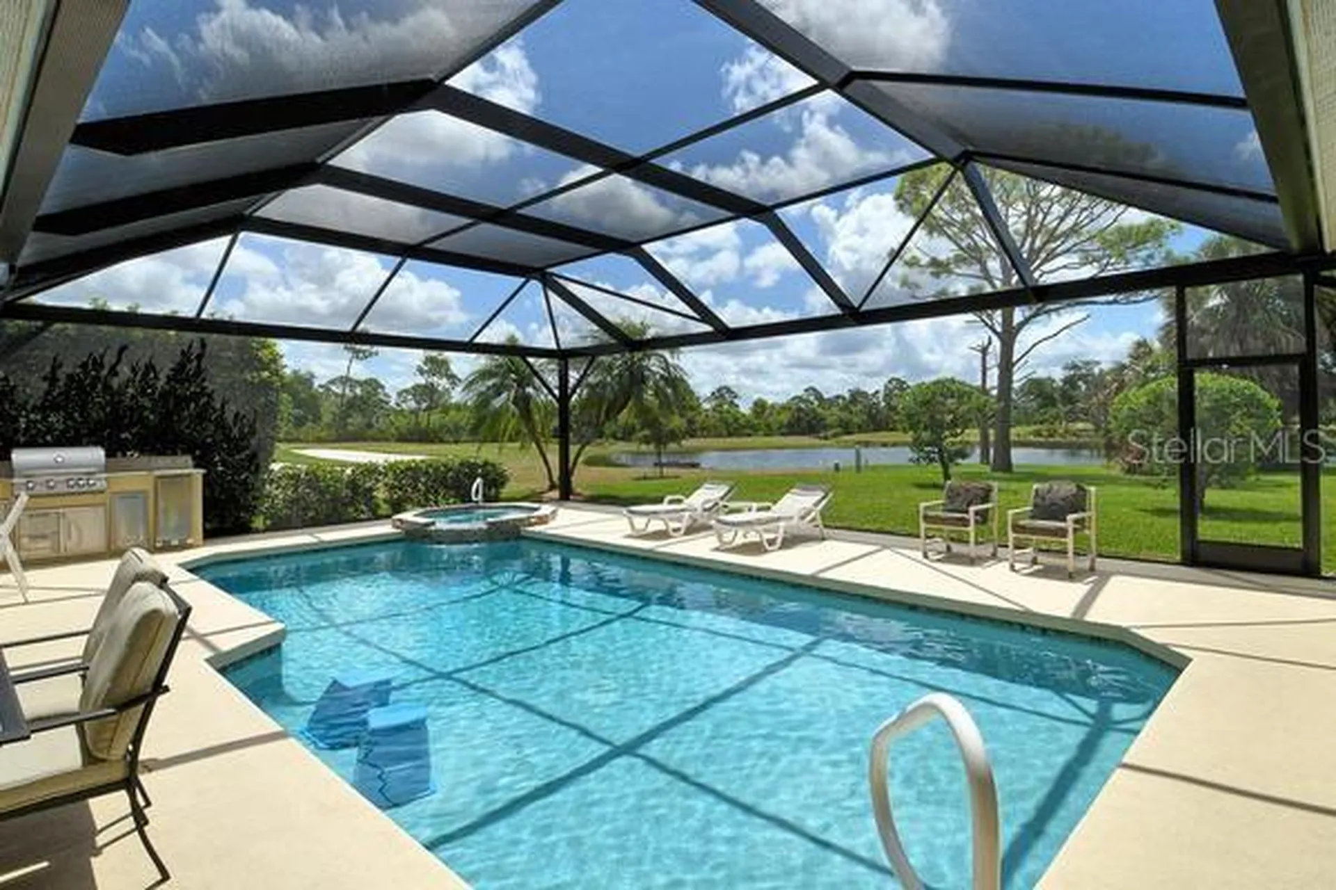 9477 Cedar Ridge Lane Sarasota FL 34238