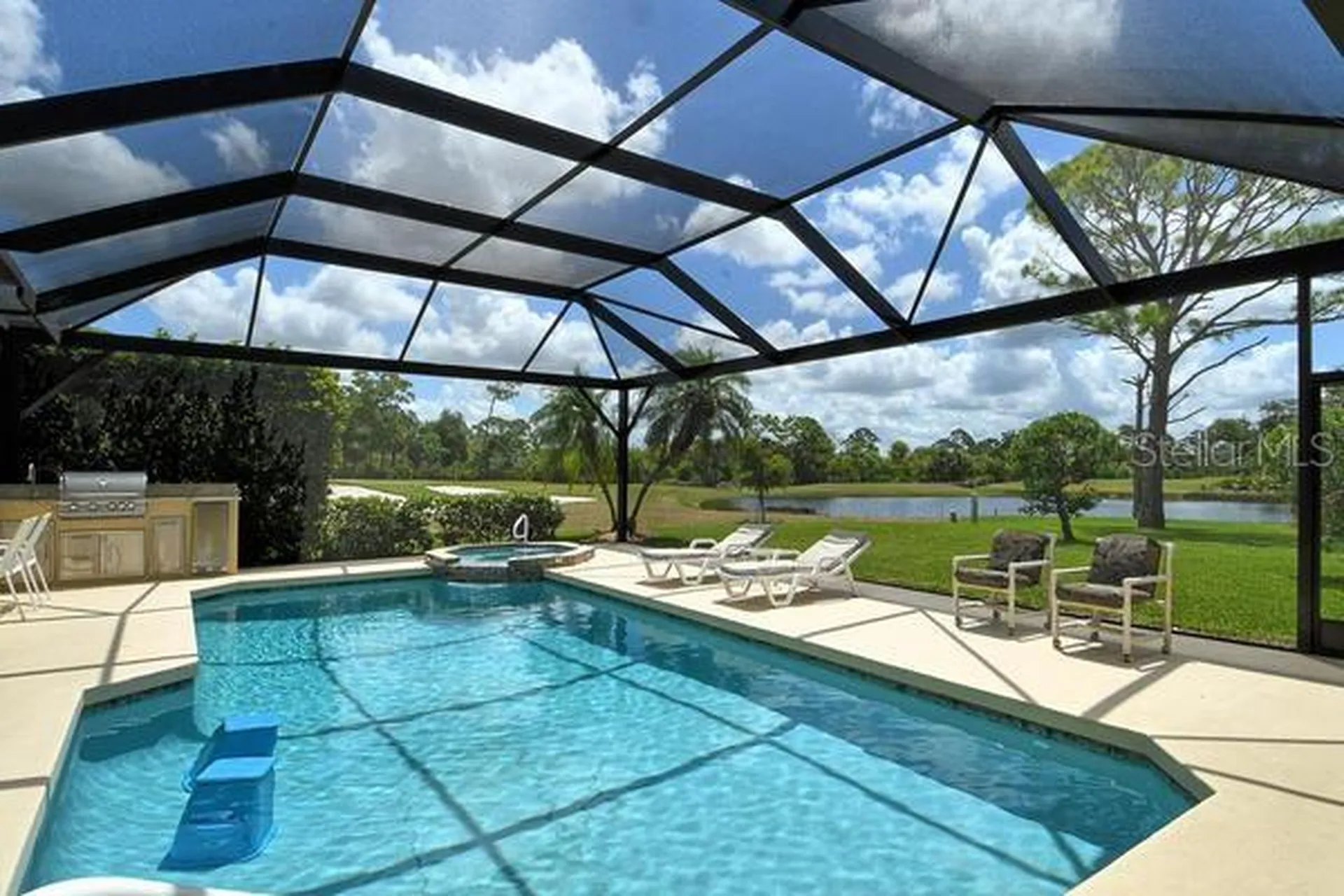 9477 Cedar Ridge Lane Sarasota FL 34238