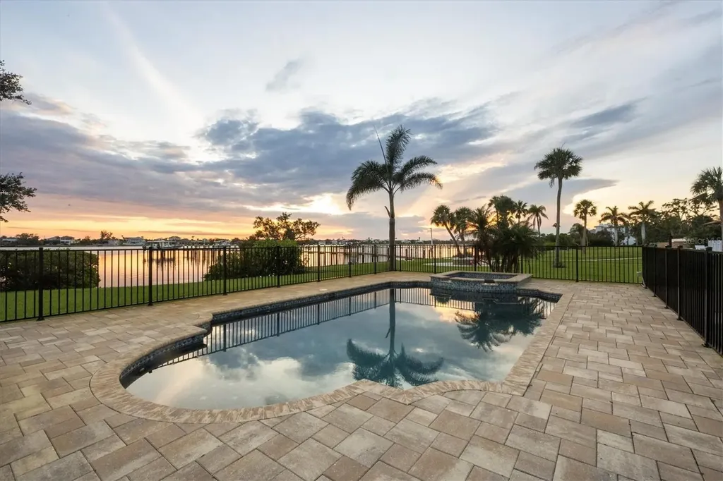 1784 Bayshore Drive Englewood FL 34223
