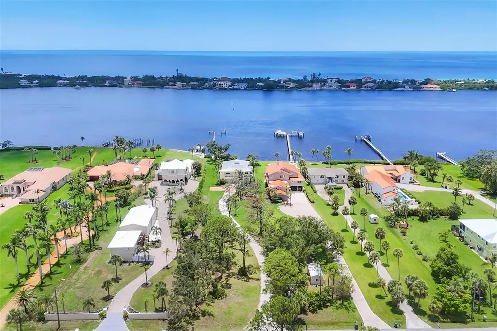 1784 Bayshore Drive Englewood FL 34223