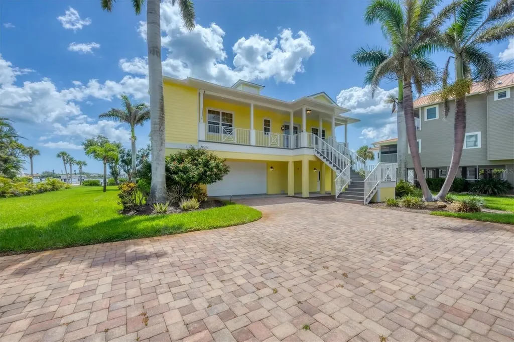 1784 Bayshore Drive Englewood FL 34223