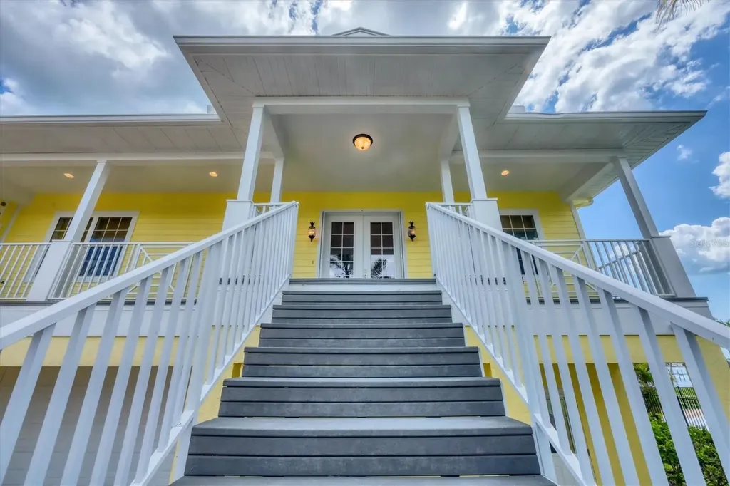 1784 Bayshore Drive Englewood FL 34223