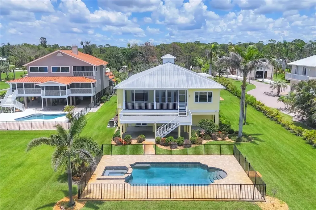 1784 Bayshore Drive Englewood FL 34223