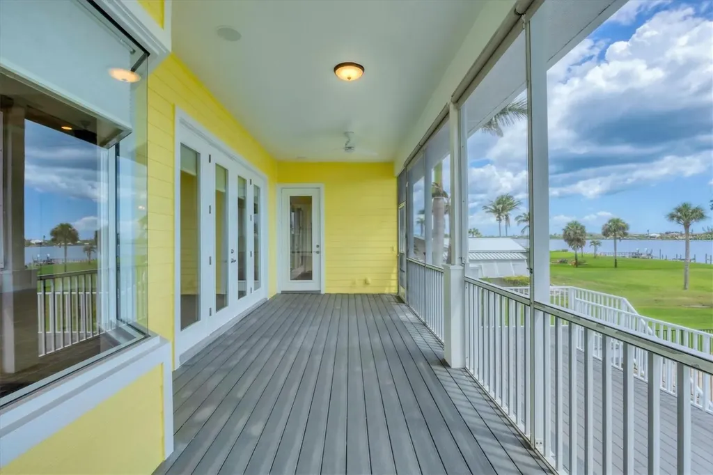 1784 Bayshore Drive Englewood FL 34223