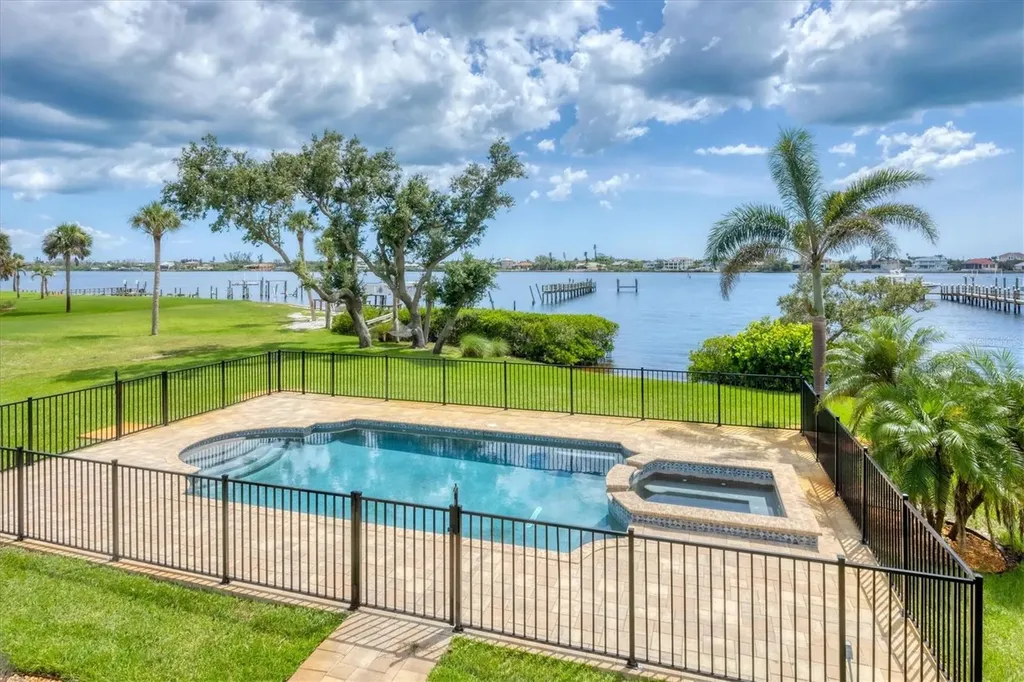 1784 Bayshore Drive Englewood FL 34223