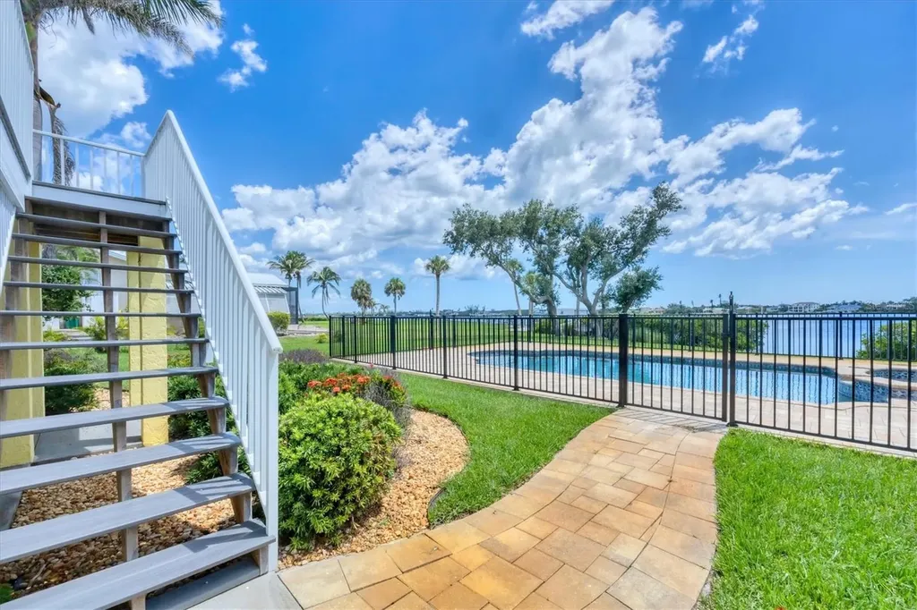1784 Bayshore Drive Englewood FL 34223
