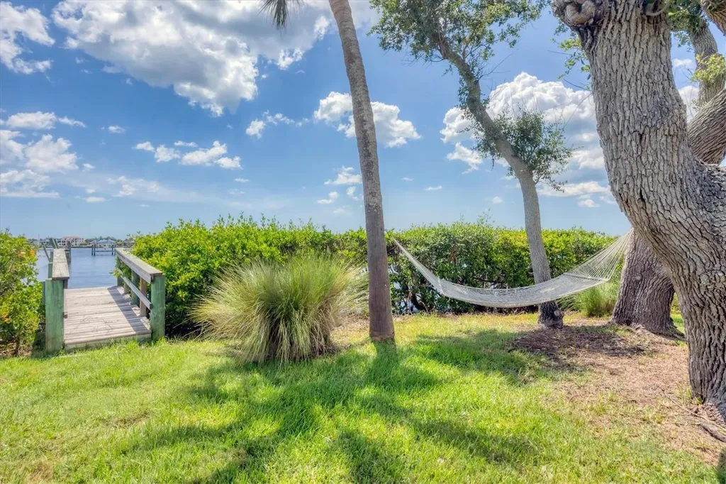 1784 Bayshore Drive Englewood FL 34223