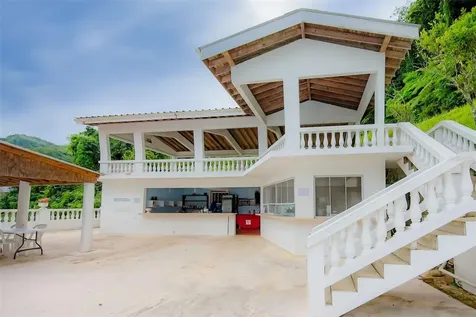 135 Villa Perez Adjuntas PR 00601