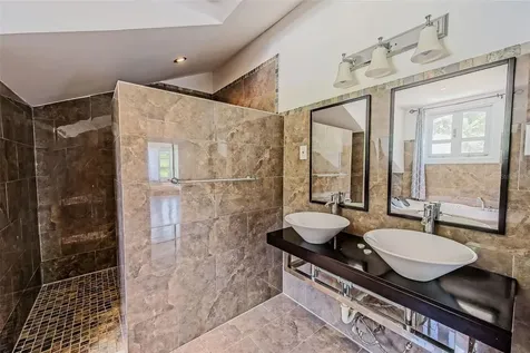135 Villa Perez Adjuntas PR 00601