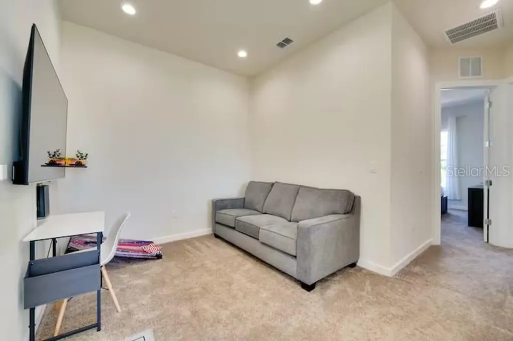 7523 Sunflower Circle Kissimmee FL 34747