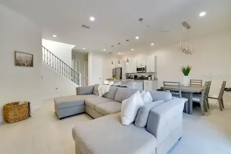 7523 Sunflower Circle Kissimmee FL 34747