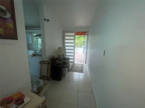 1 Los Pinos Cayey PR 00736