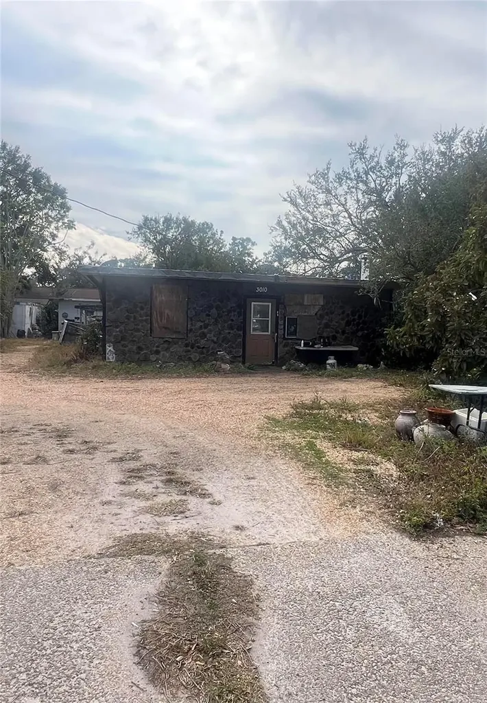 3010 17th Street Sarasota FL 34234