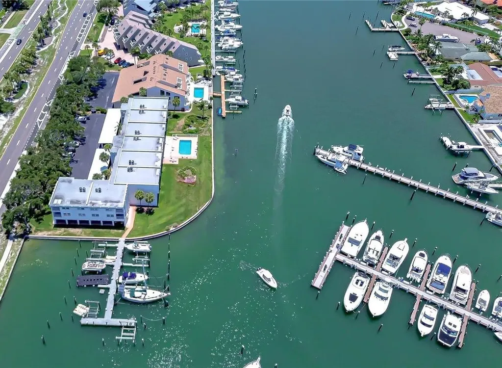 340 Pinellas Bayway S St Petersburg FL 33715