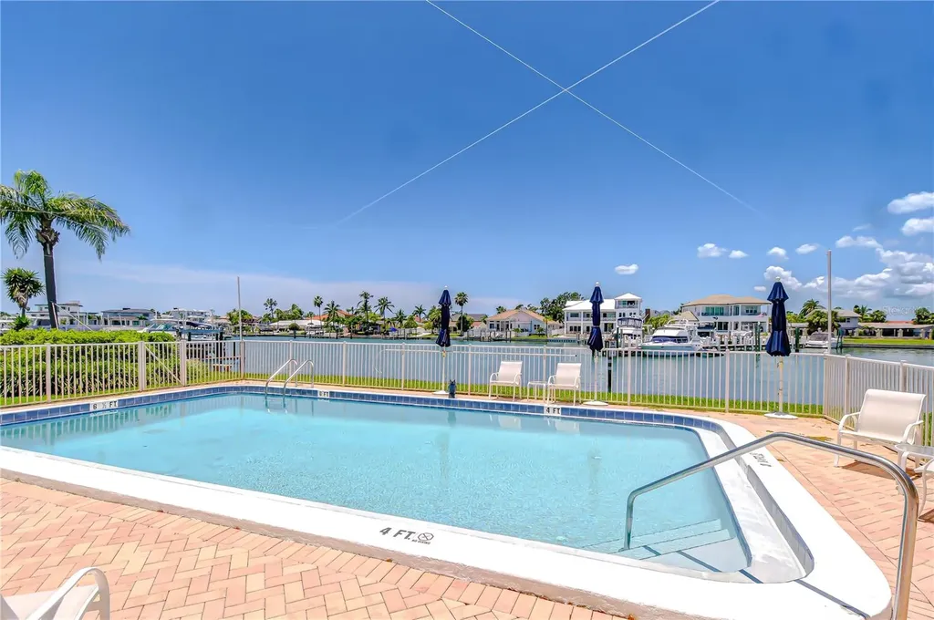 340 Pinellas Bayway S St Petersburg FL 33715