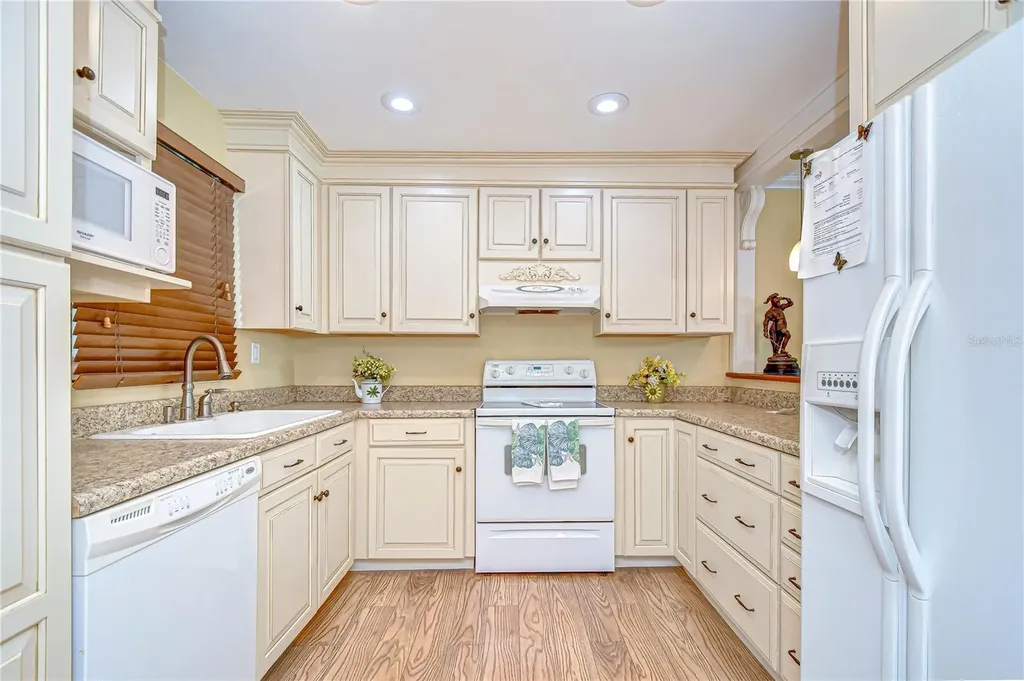 340 Pinellas Bayway S St Petersburg FL 33715