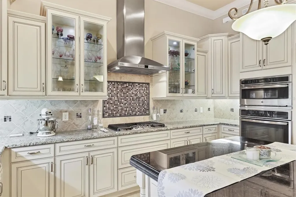 7605 Haddington Cove Lakewood Ranch FL 34202