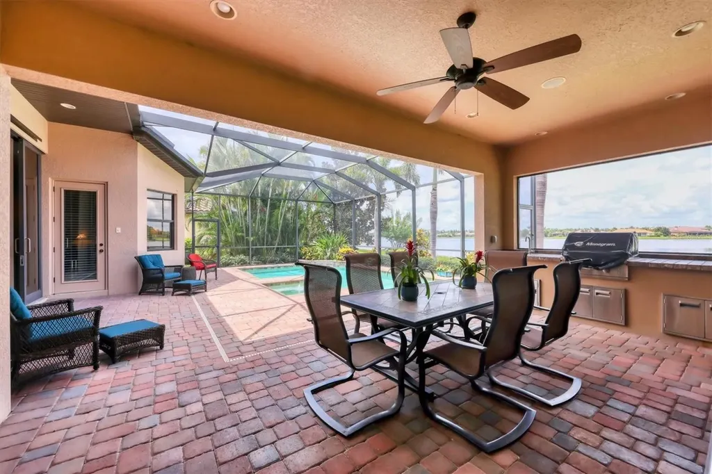 7605 Haddington Cove Lakewood Ranch FL 34202