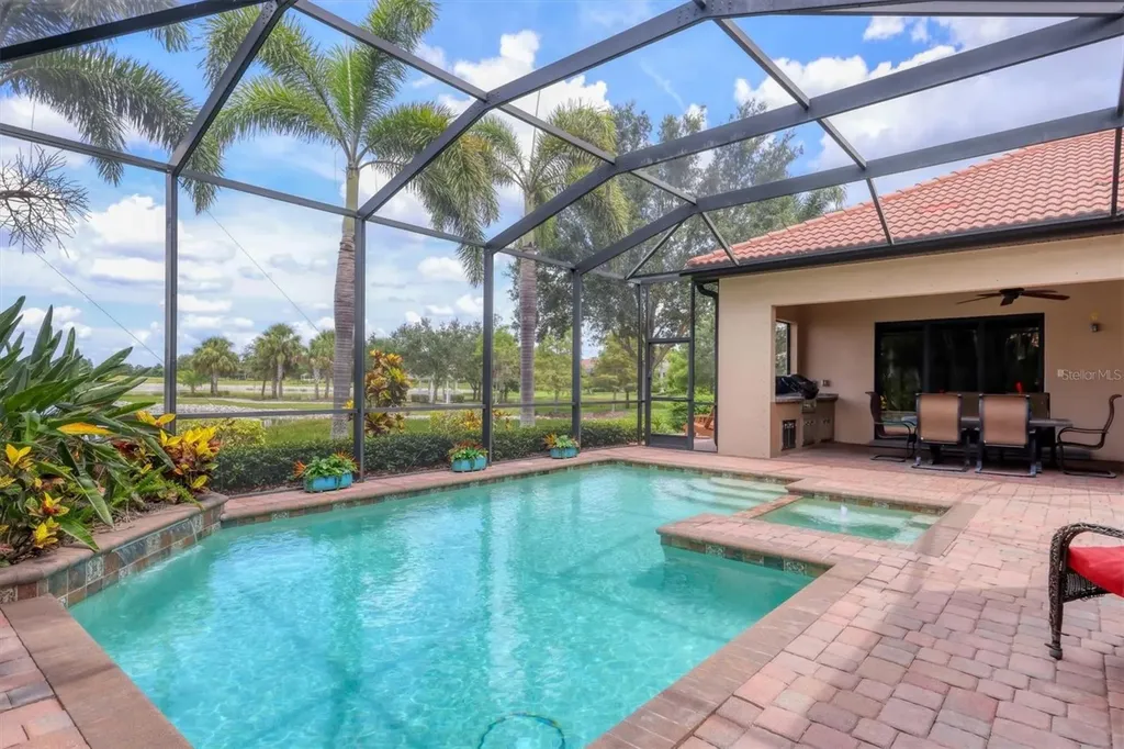7605 Haddington Cove Lakewood Ranch FL 34202