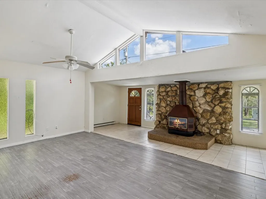 111 E Early Street Brooksville FL 34601